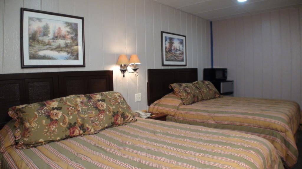 Motel 72 Grayling Dış mekan fotoğraf